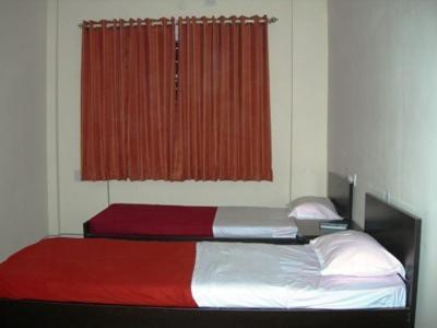 Maple Budget Hotel