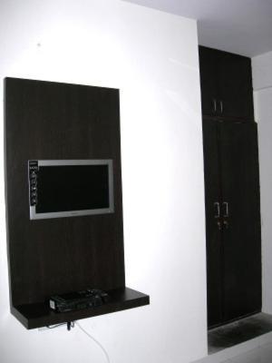 Maple Budget Hotel 2*