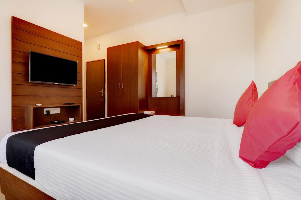 Hotel Capital O 43639 Sri Alok Park