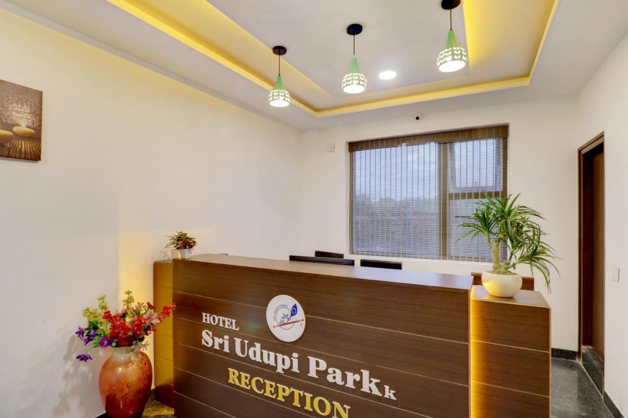 Capital O 43639 Sri Alok Park Hotel 3*