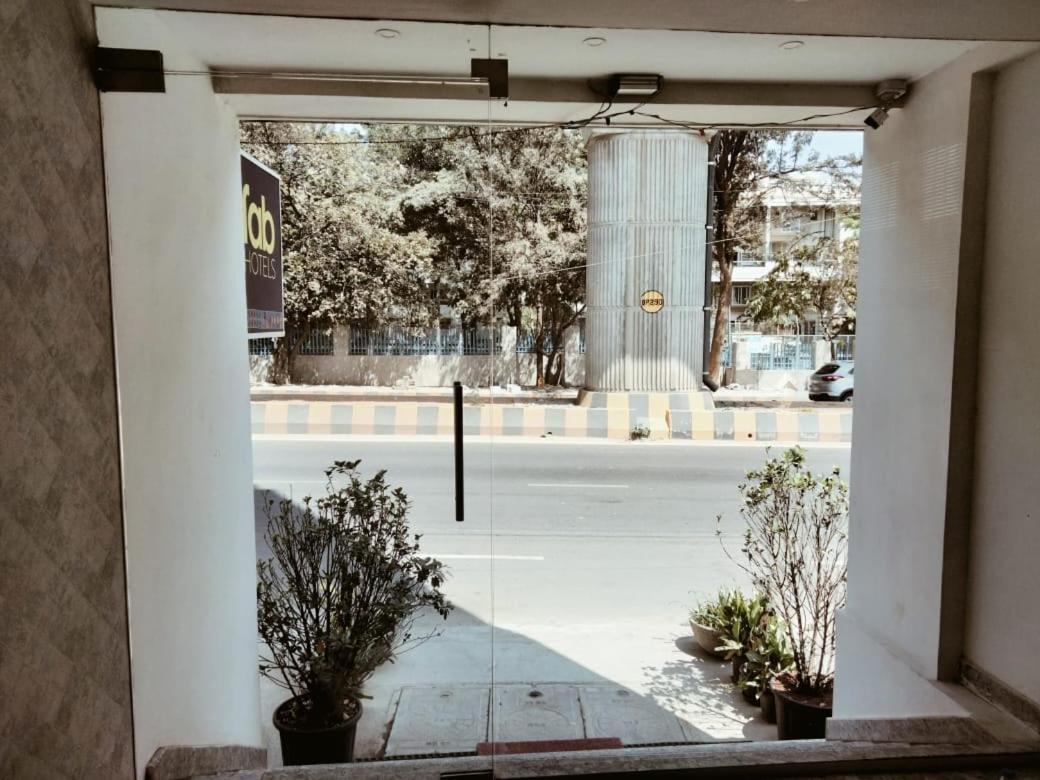 Urban Smart Wagtail Hotel 4*