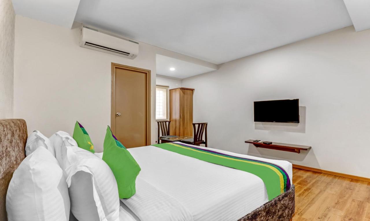 Treebo Trip Dhanvitha Suites Bannerghatta Main Road