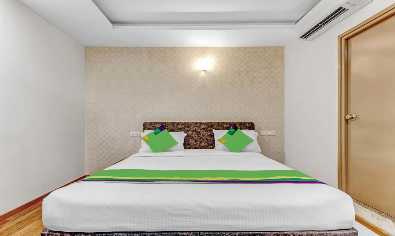 Treebo Trip Dhanvitha Suites Bannerghatta Main Road 3*