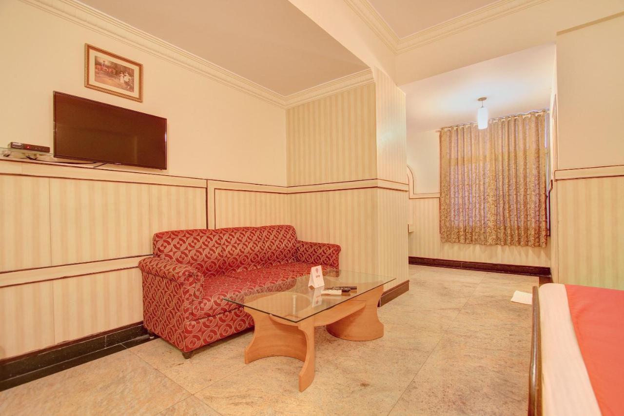 Oyo 12985 Sabharwal Viceroy Hotel