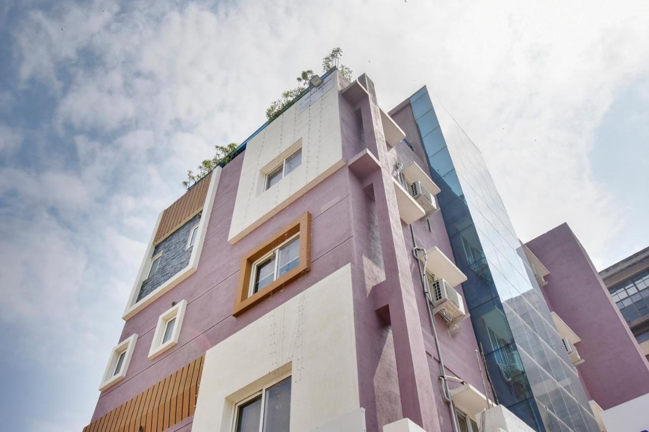 Oyo Flagship 76298 Prime Bangalore