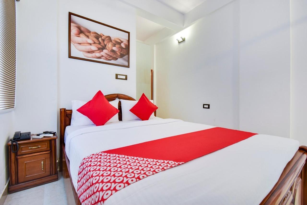 Oyo Flagship 76298 Prime Hotel