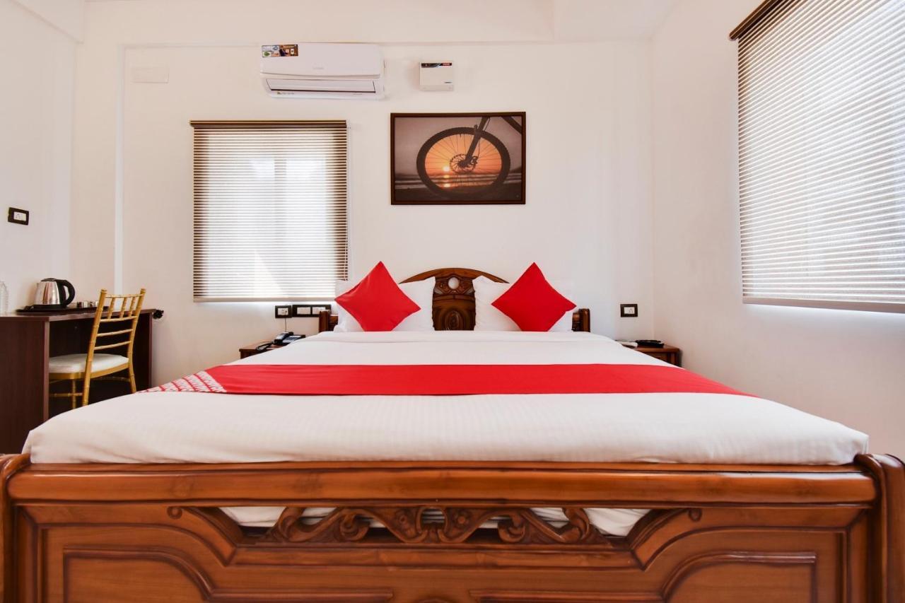 Oyo Flagship 76298 Prime Hotel