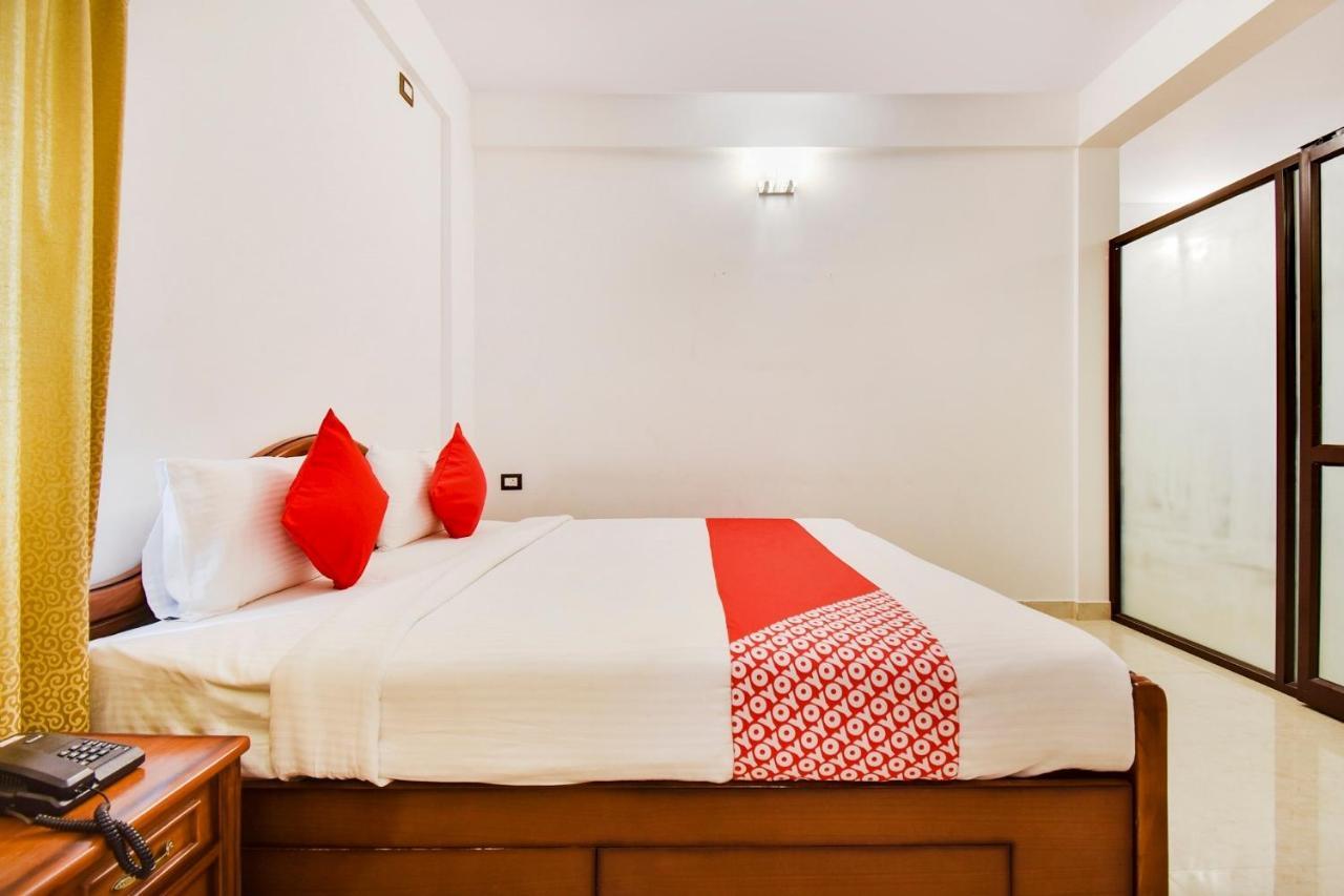 Oyo Flagship 76298 Prime Hotel