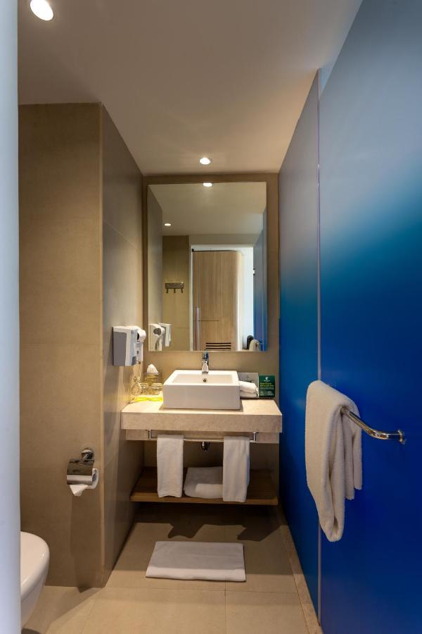 Racecourse By Ihg Hotel 5*