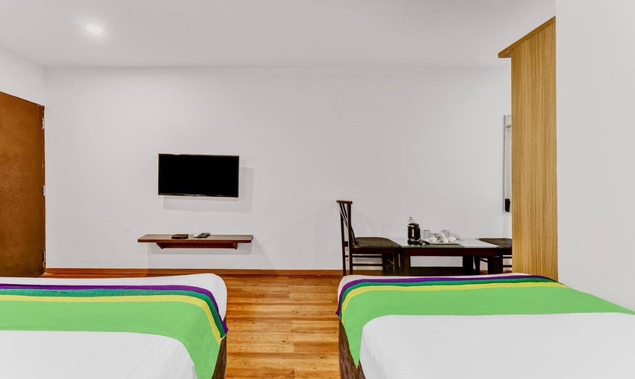 Treebo Trip Dhanvitha Suites Bannerghatta Main Road Hotel 3*