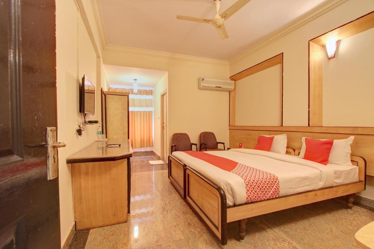 Oyo 12985 Sabharwal Viceroy Bangalore