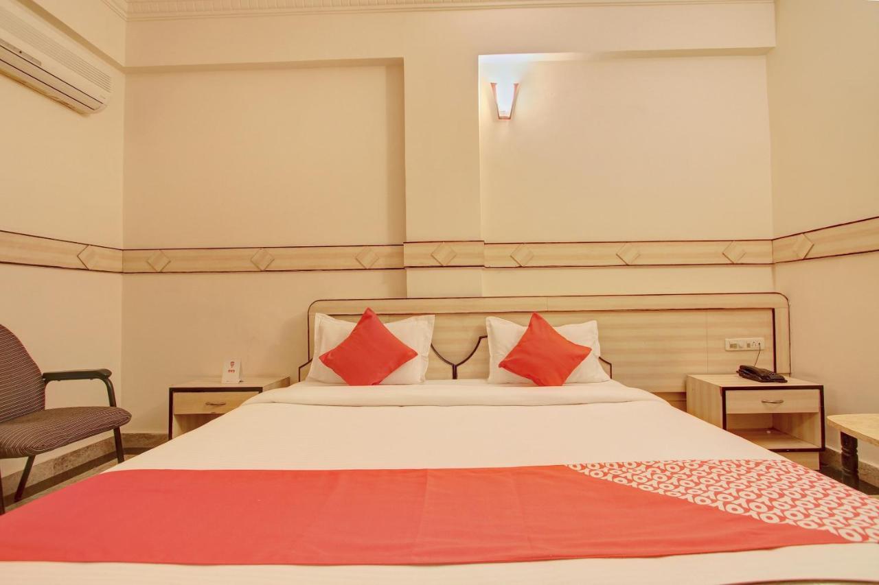 Oyo 12985 Sabharwal Viceroy 3* Bangalore