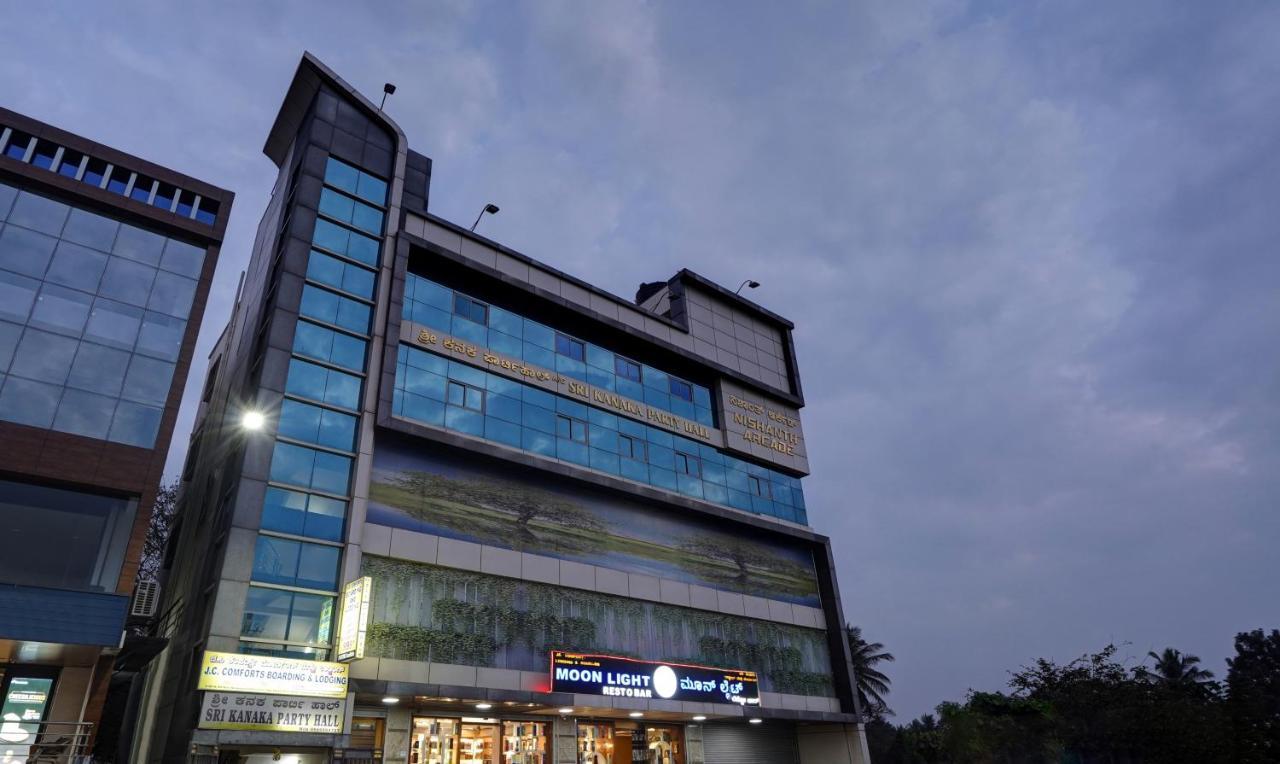 Hotel J C Comforts 3*