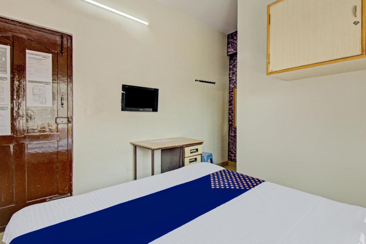 Hotel Spot On A Class Suites Near Hare Krishna Hill 2*