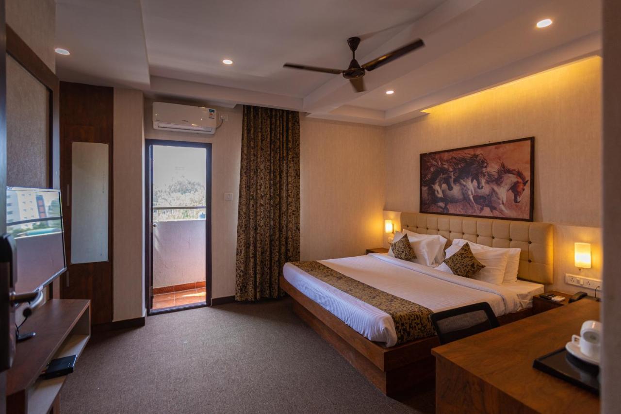 Vera By Bisque Brookefield Hotel