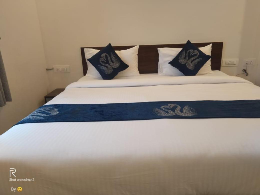Amulya Fine Dine Residency