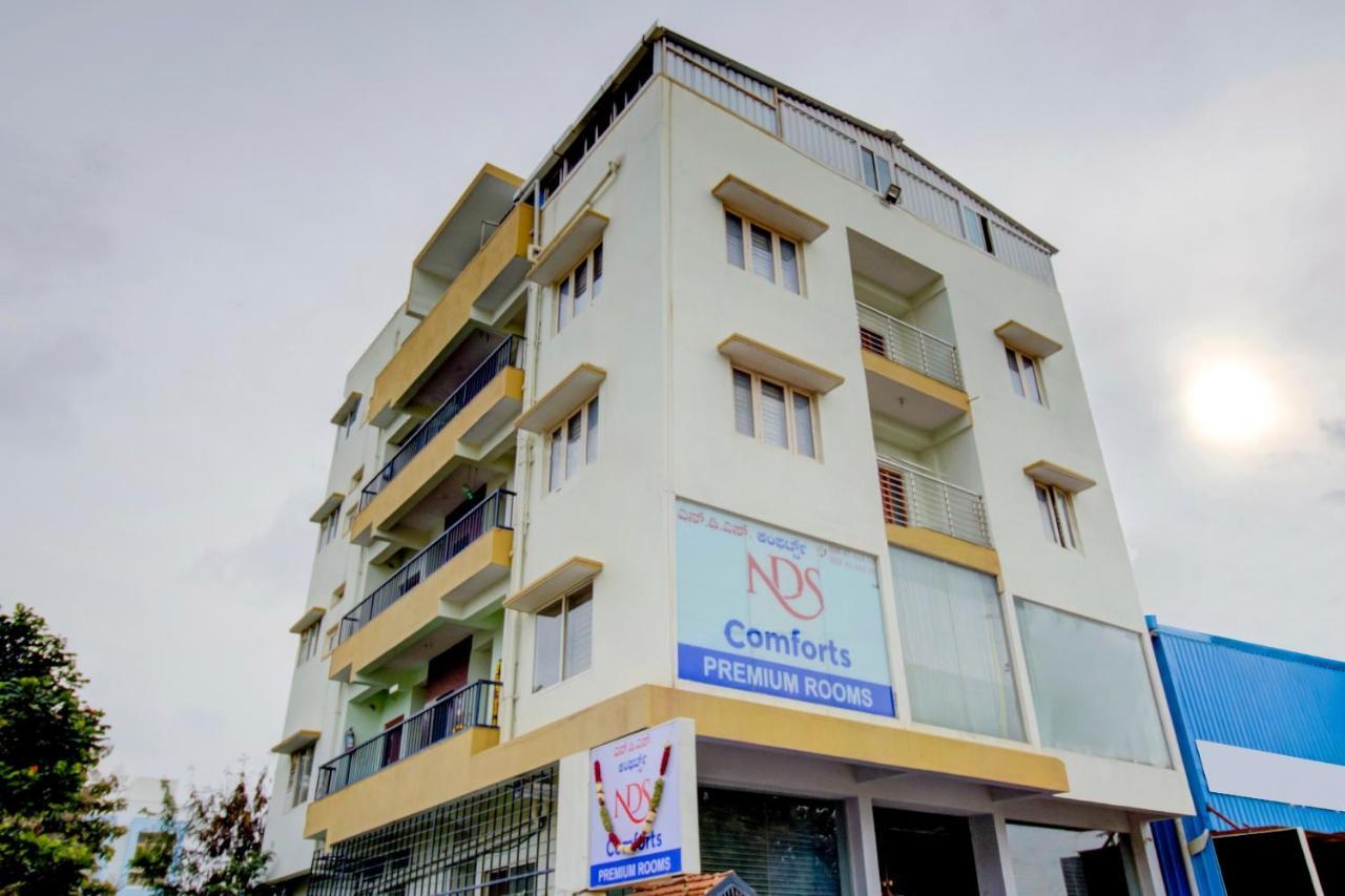 Hotel Oyo N D S Comforts 3*