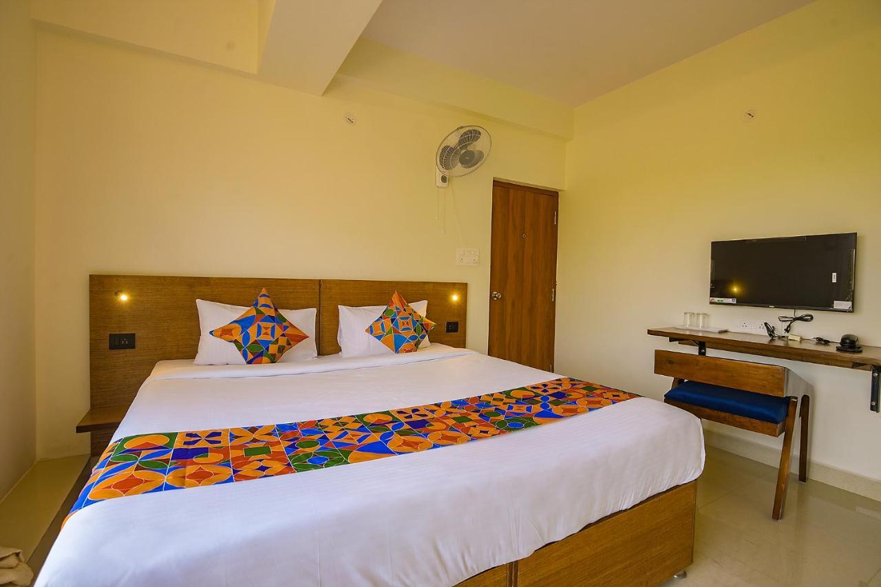Hotel Fabhotel Gr View - Btm Layout 3*