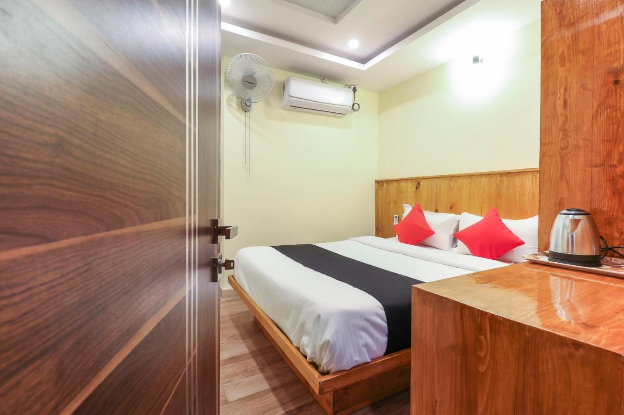 Capital O 64592 Dhanvitha Residency Hotel 3*