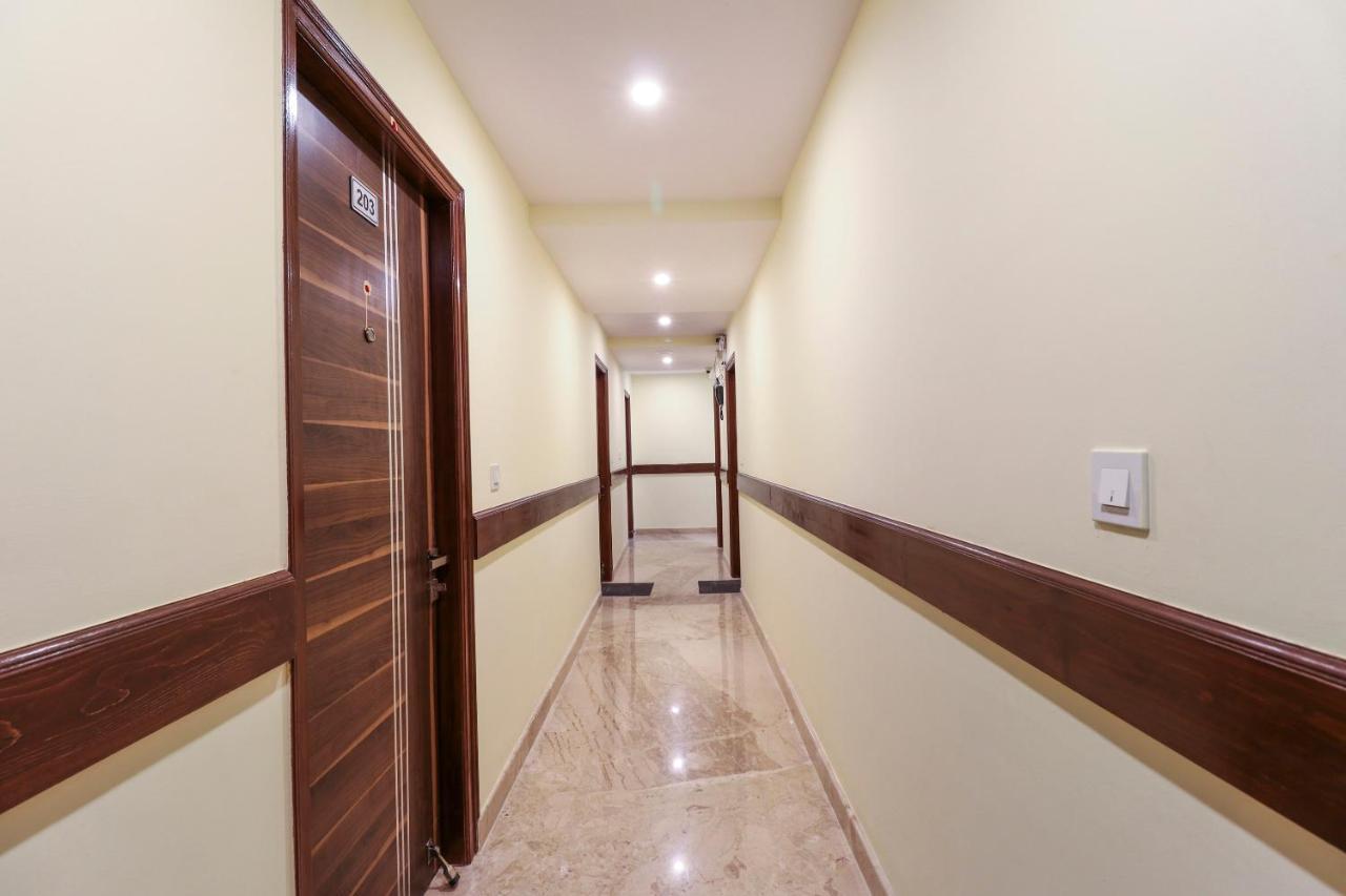 Hotel Capital O 64592 Dhanvitha Residency