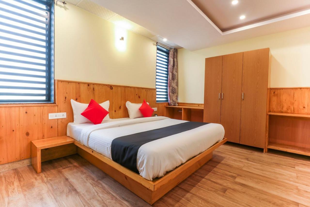Capital O 64592 Dhanvitha Residency 3*