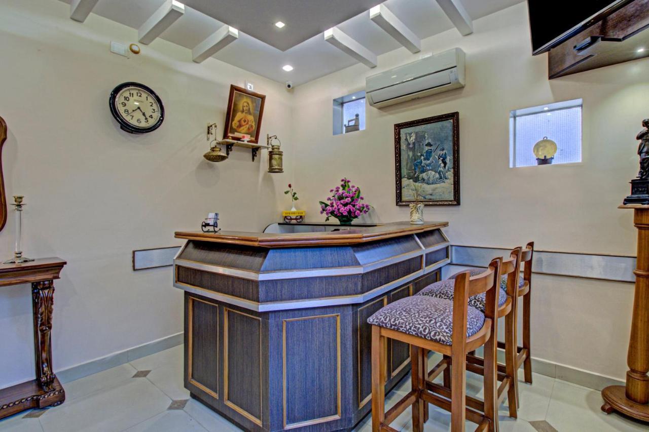 Hotel Oyo Flagship 9018 The Residency Bangalore