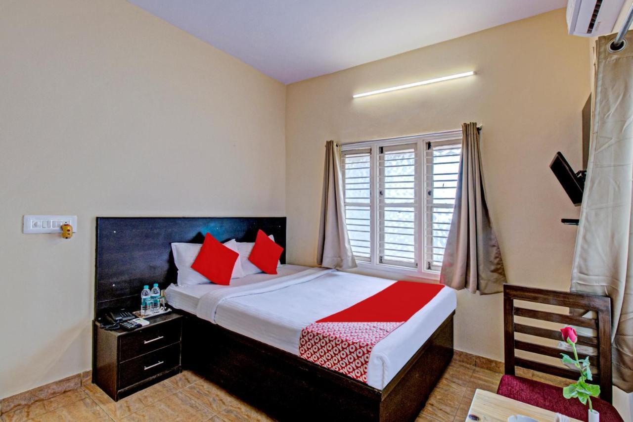 Hotel Oyo Flagship 9018 The Residency