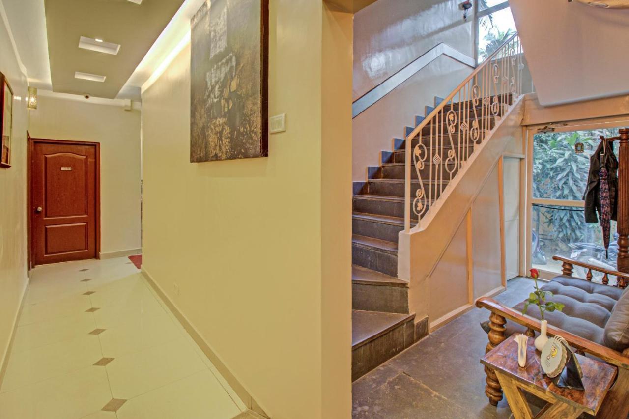 Hotel Oyo Flagship 9018 The Residency 3*