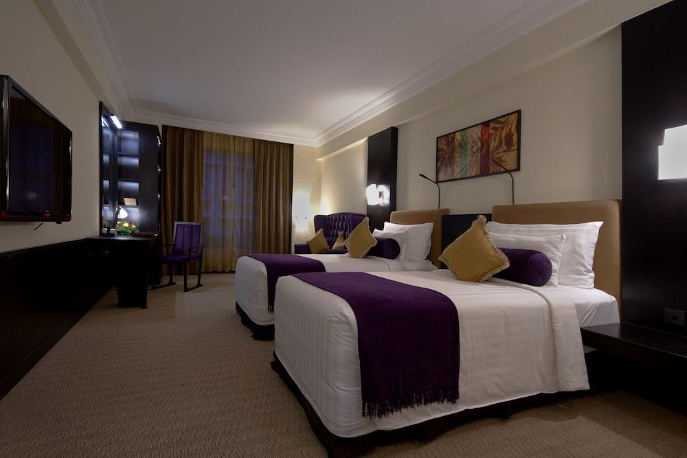 Hotel Sterlings Mac