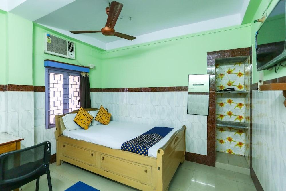 Golden Residency, Gandhi Nagar 2*