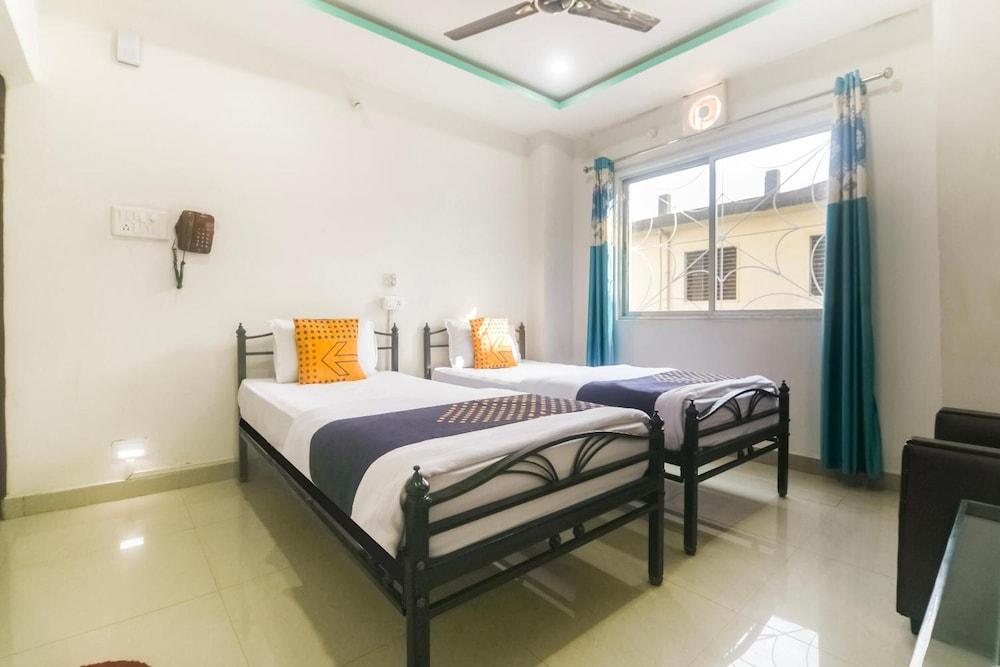 Golden Residency, Gandhi Nagar