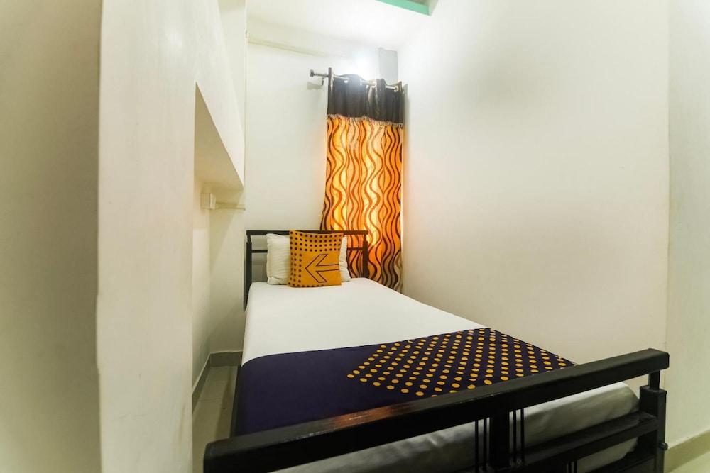 Golden Residency, Gandhi Nagar