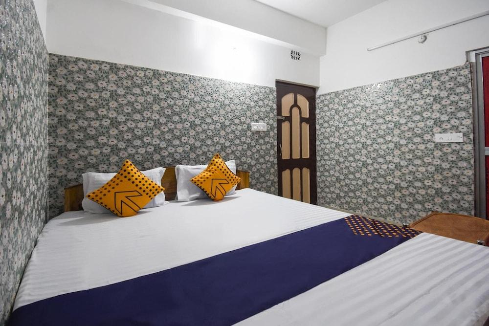 Golden Residency, Gandhi Nagar