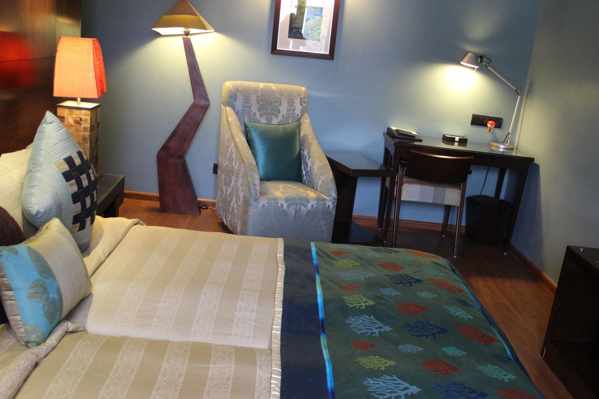 Justa Mg Road Hotel