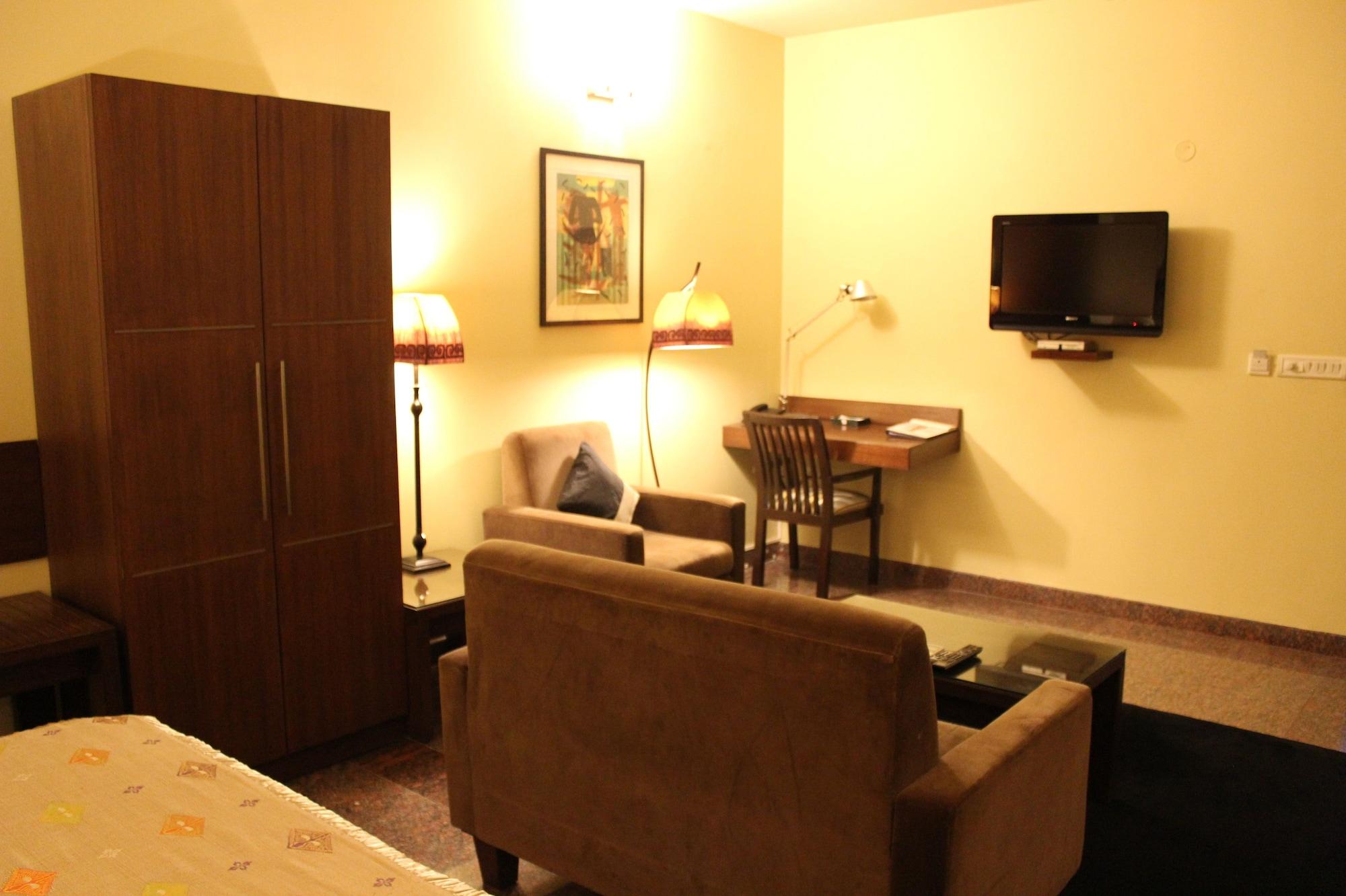 Aparthotel Justa Indiranagar 4*