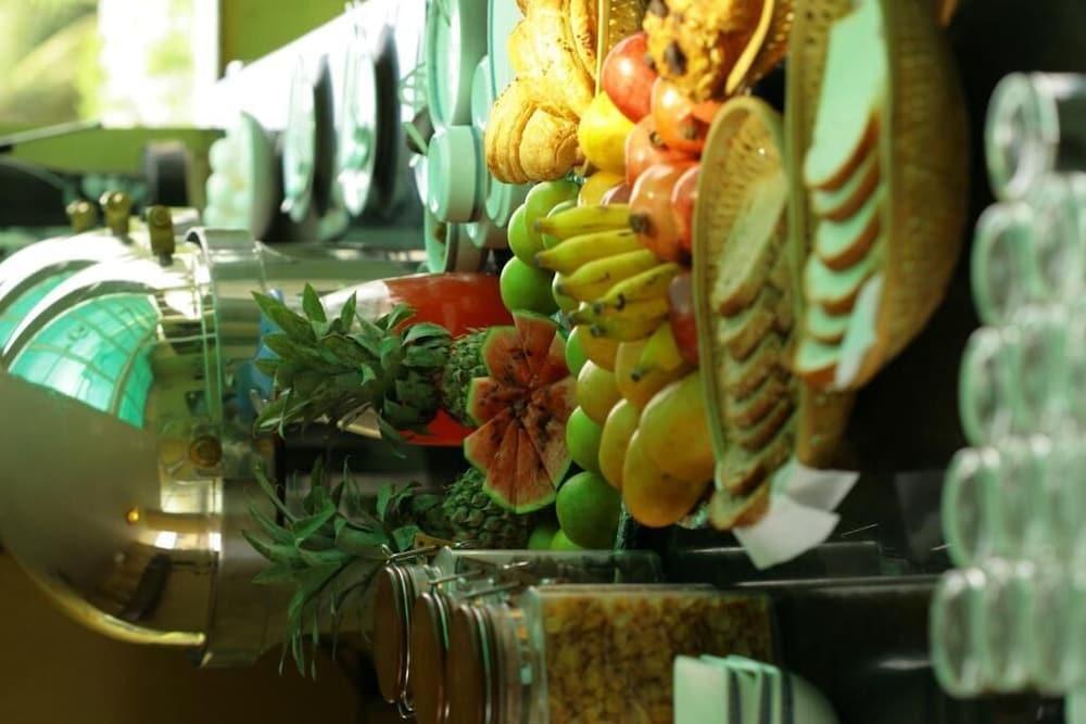 Justa Indiranagar