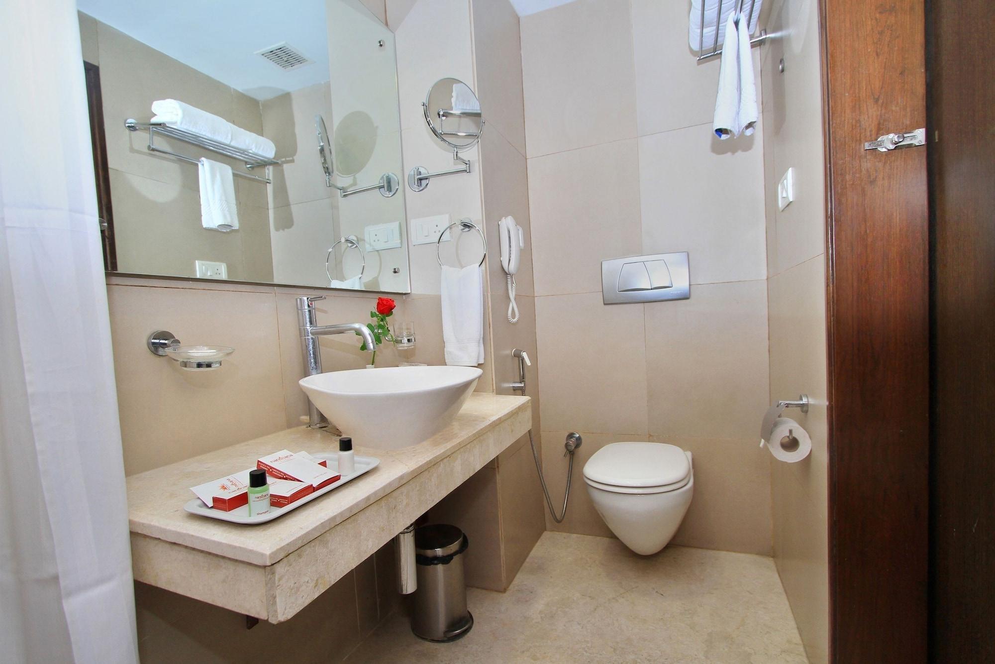 La Sara Hometel Hotel