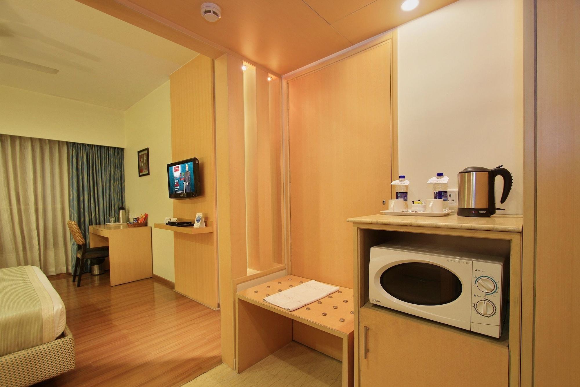 Hotel La Sara Hometel 3*
