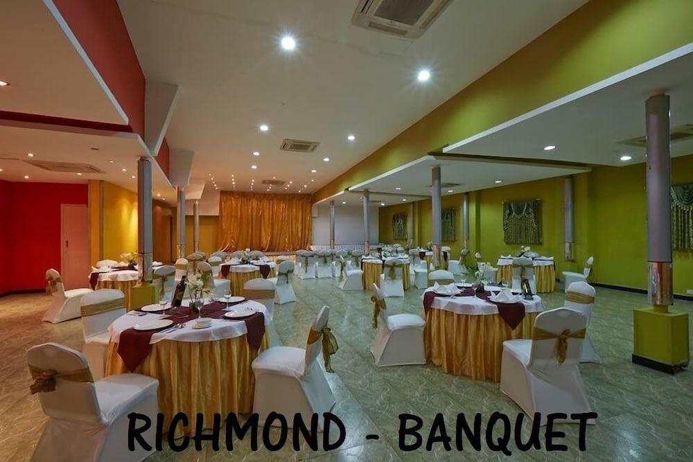 Hotel Ramanashree Richmond 3*