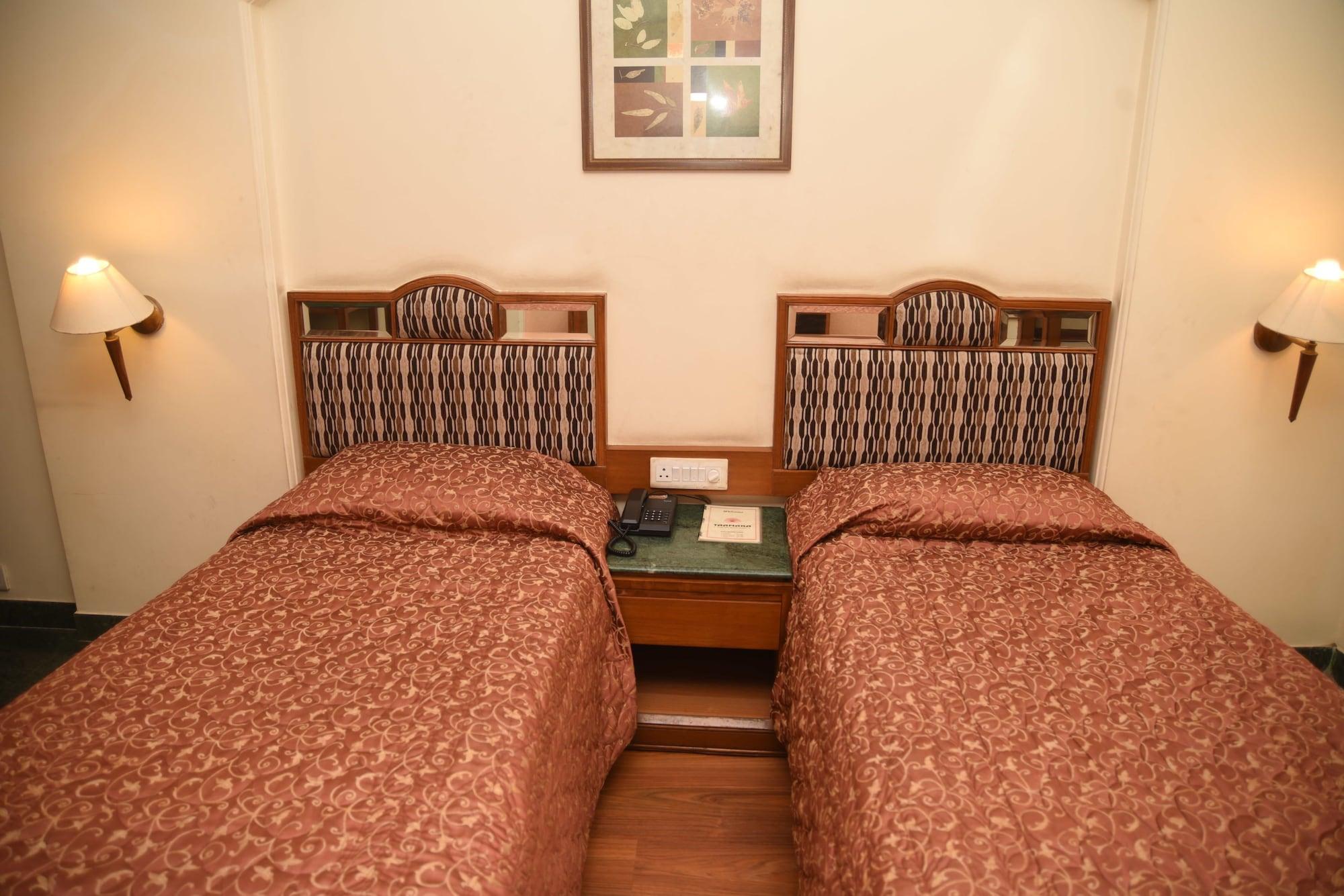 Maurya Hotel 3*