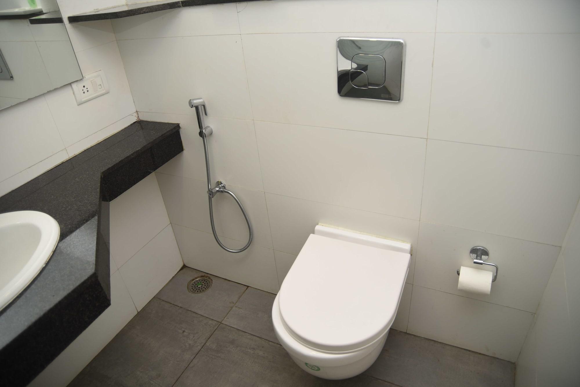 Hotel Maurya 3*