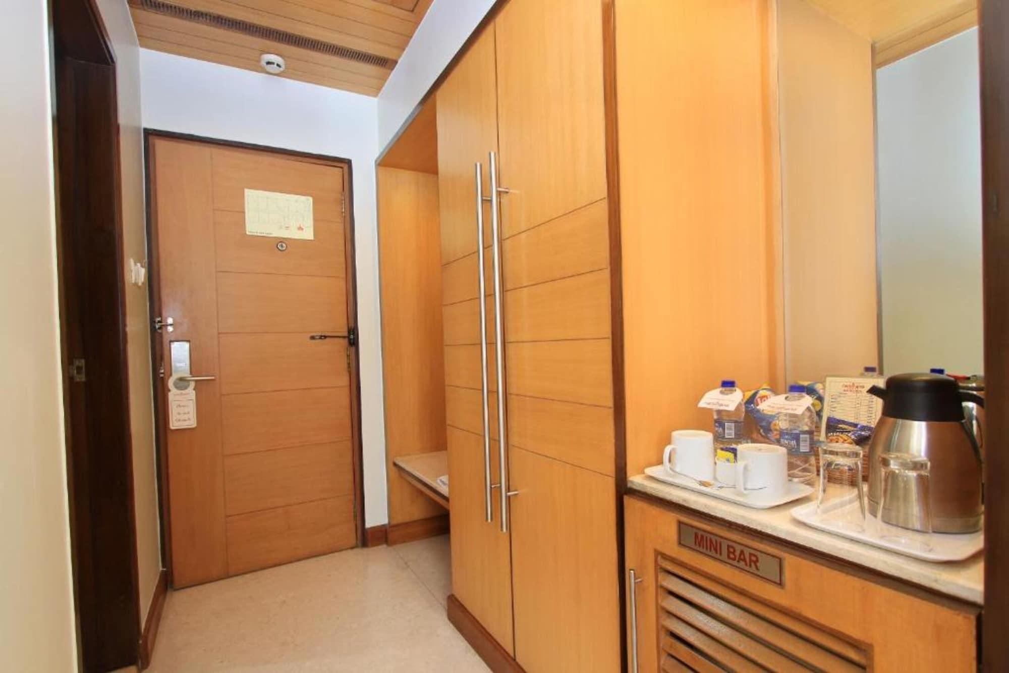 La Sara Grand 3* Bangalore