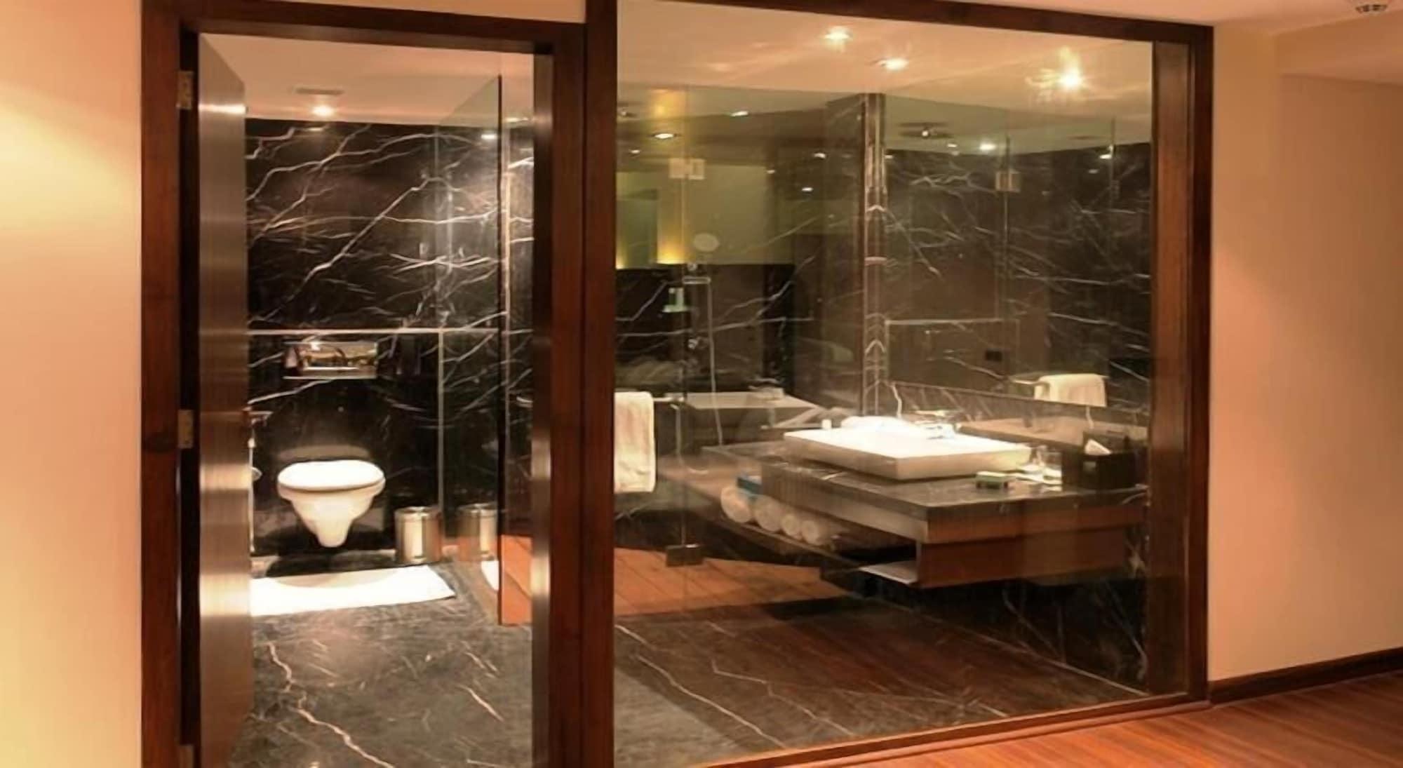 Hotel Svenska Design Hotel, Electronic City, 5*