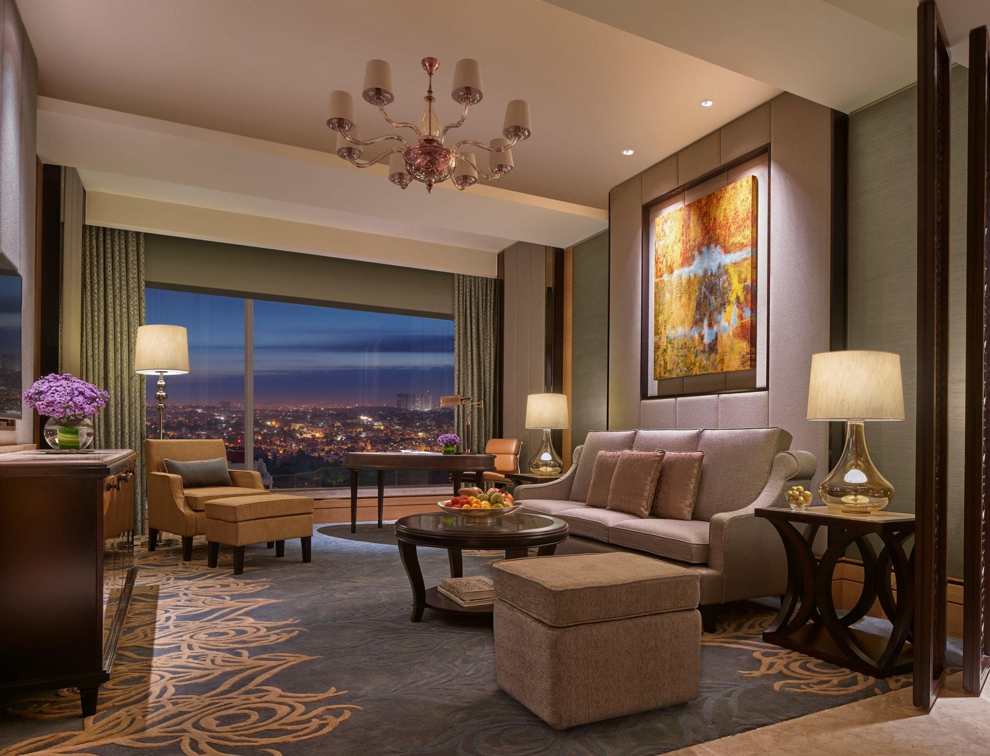Shangri-la Hotel
