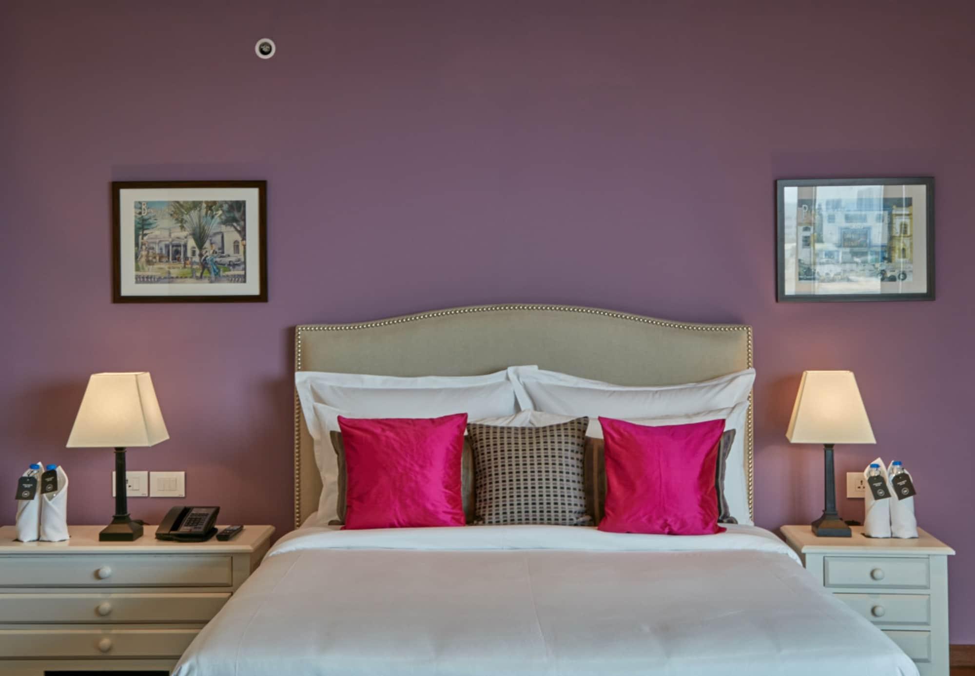 Hotel The Waverly & Residences Bangalore