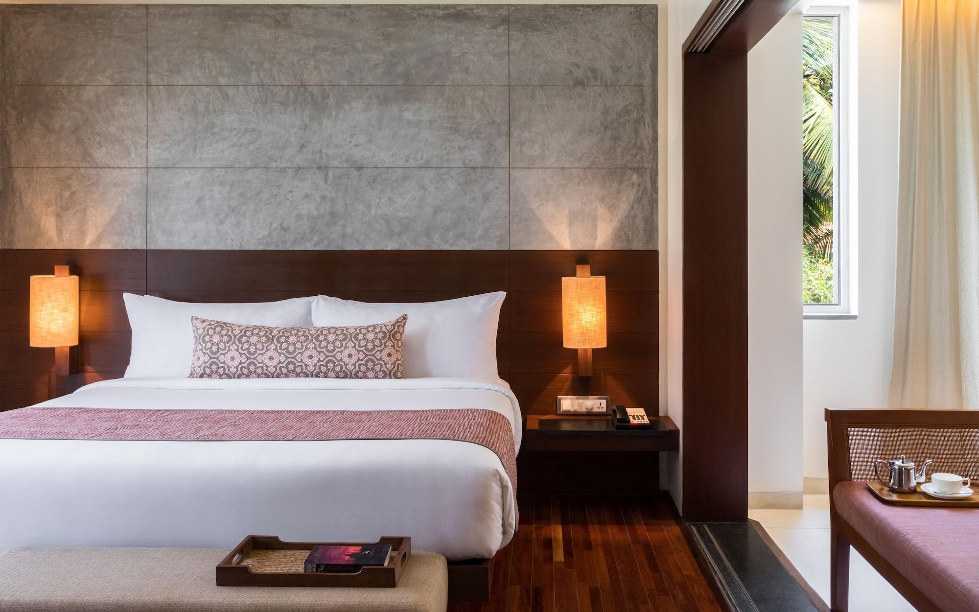 & Whitefield 4* Bangalore