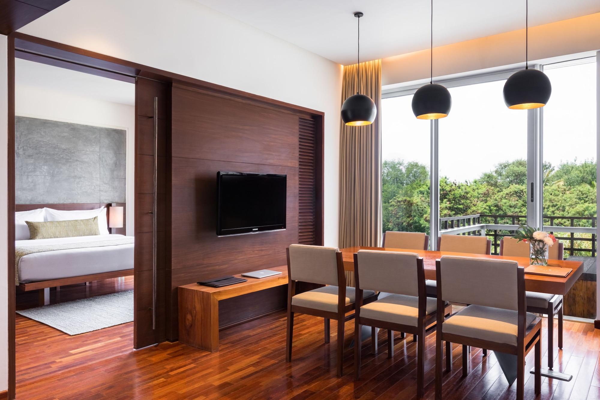 & Whitefield 4* Bangalore