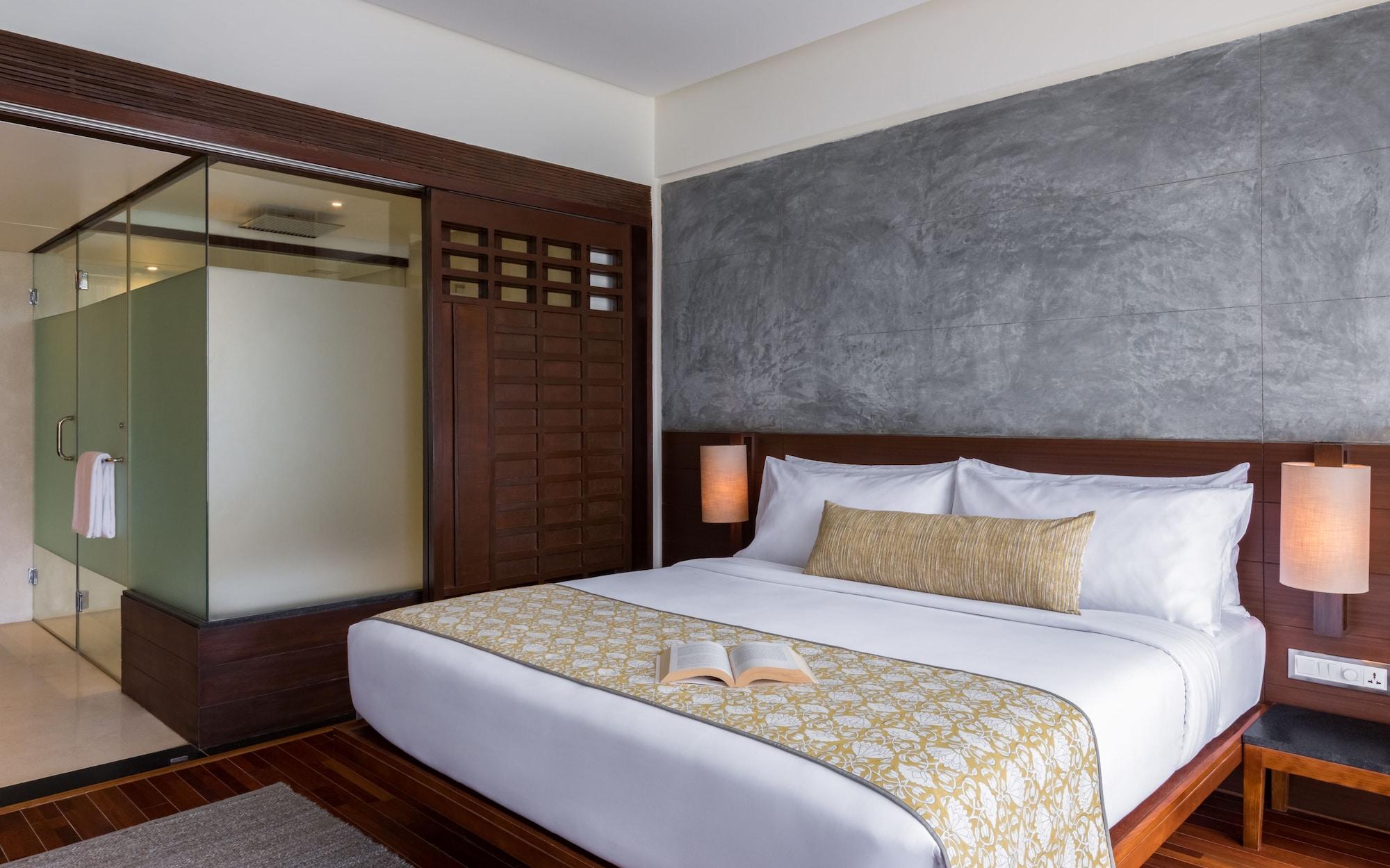 Hotel & Whitefield
