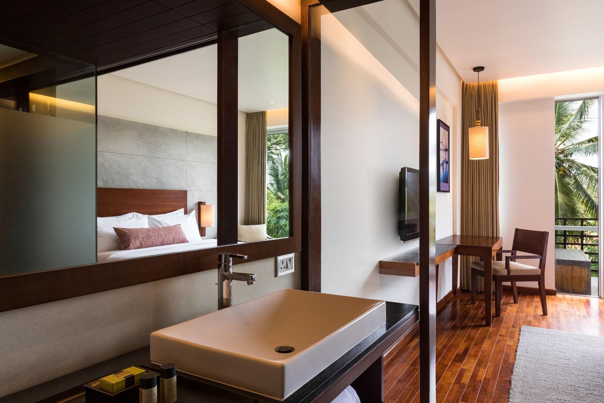 Hotel & Whitefield