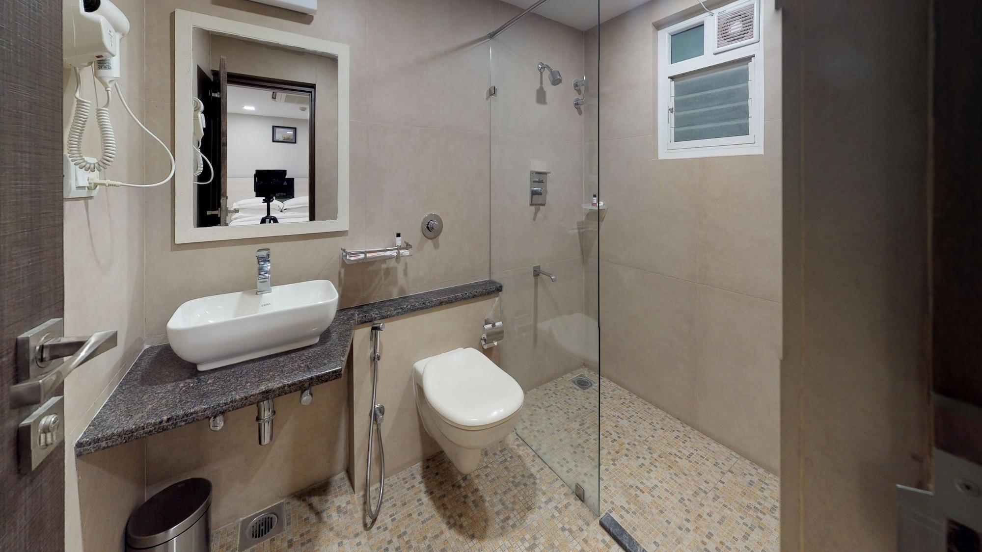 37th Crescent Boutique Hotel